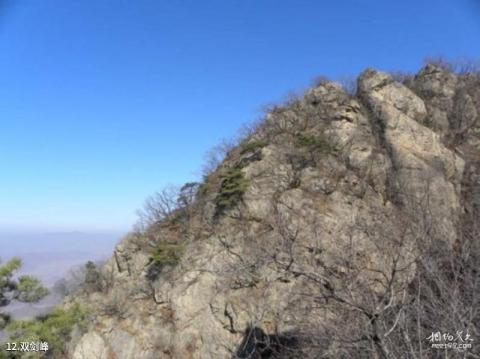 岫岩药山风景区旅游攻略 之 双剑峰