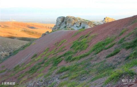 新疆火龙洞旅游攻略 之 彩色岩层