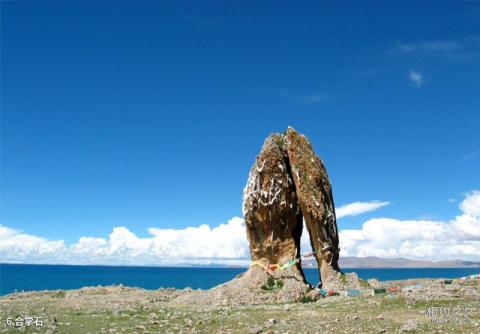 纳木错湖旅游攻略 之 合掌石