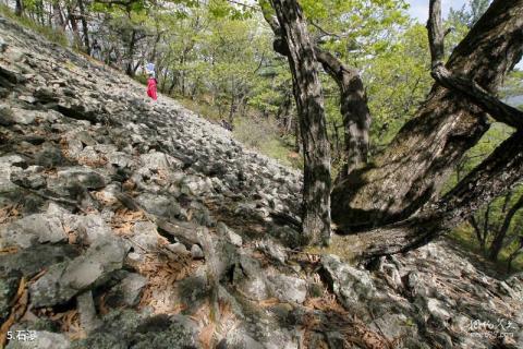 黑龙江喀尔喀山风景区旅游攻略 之 石瀑