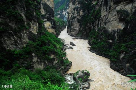 金沙江虎跳峡旅游攻略 之 中虎跳