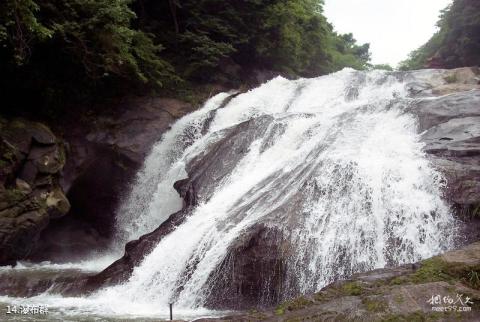 奉新百丈山萝卜潭风景区旅游攻略 之 瀑布群