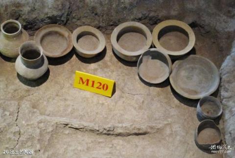 福建昙石山文化博物馆旅游攻略 之 出土的陶器