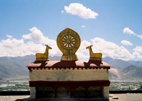 西藏拉萨哲蚌寺旅游攻略 之 金顶