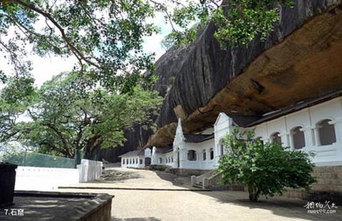 斯里兰卡丹布勒金寺旅游攻略 之 石窟