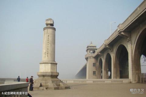 武汉长江大桥旅游攻略 之 纪念碑和观景平台