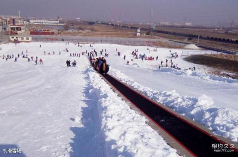 东营万象游乐园旅游攻略 之 滑雪场