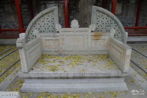 北京五塔寺旅游攻略 之 地宫宝座