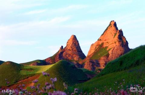 宁夏西吉火石寨国家地质公园旅游攻略 之 石寺山