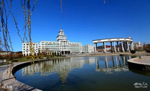 哈尔滨工业大学校园风光 之 主楼