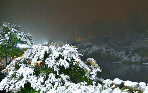 韩书凡奇石艺术馆旅游攻略 之 艺术馆雪景