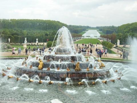 法国凡尔赛宫旅游攻略 之 尼普顿池