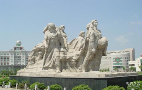 宁安渤海风情园旅游攻略 之 群雕