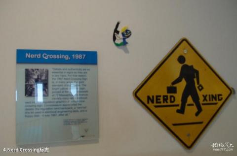 美国麻省理工学院旅游攻略 之 Nerd Crossing标志