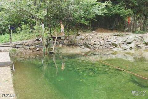 杭州神龙川风景旅游度假区旅游攻略 之 游泳池