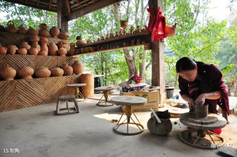 云南西双版纳勐景来风景区旅游攻略 之 制陶